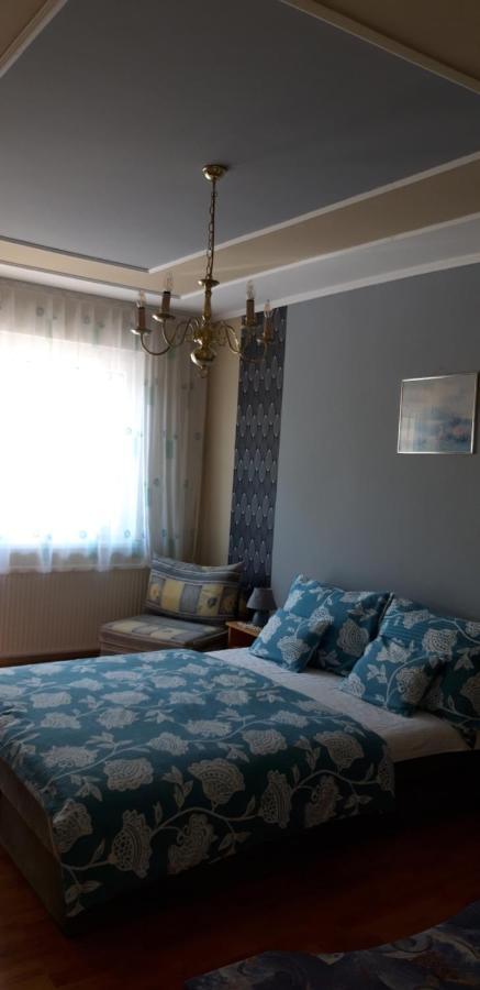 Ildi Apartman เจเนชดิแอช ภายนอก รูปภาพ